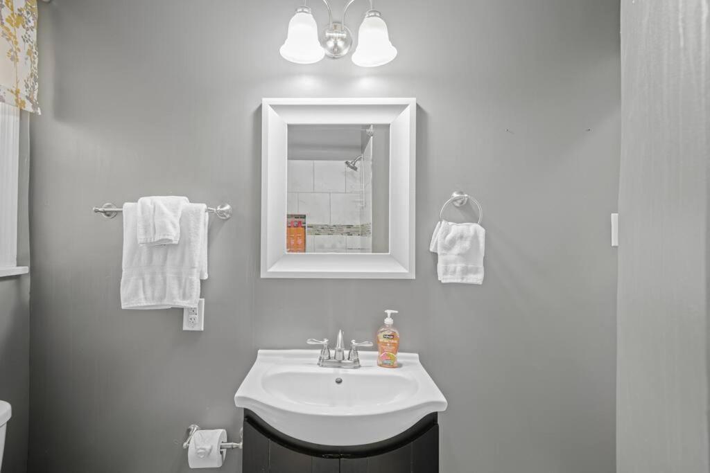 Private House + Yard Central Location To All Rva Ρίτσμοντ Εξωτερικό φωτογραφία