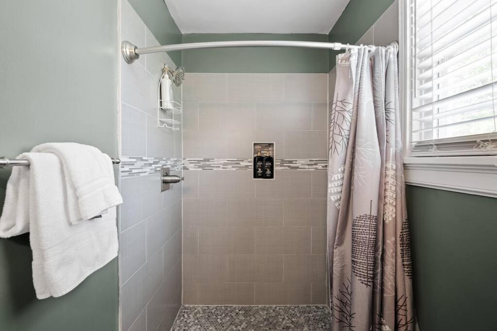 Private House + Yard Central Location To All Rva Ρίτσμοντ Εξωτερικό φωτογραφία