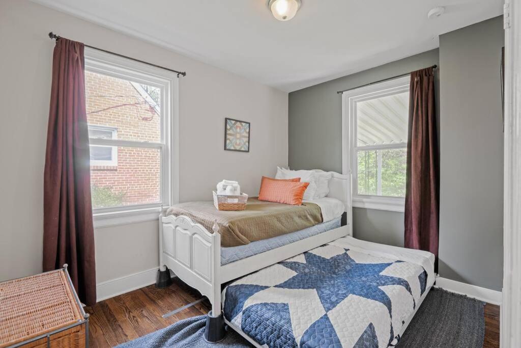 Private House + Yard Central Location To All Rva Ρίτσμοντ Εξωτερικό φωτογραφία