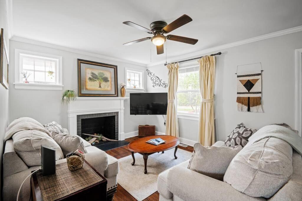 Private House + Yard Central Location To All Rva Ρίτσμοντ Εξωτερικό φωτογραφία