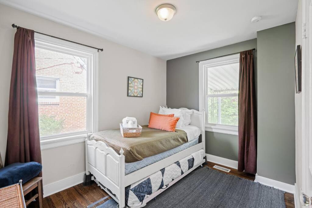 Private House + Yard Central Location To All Rva Ρίτσμοντ Εξωτερικό φωτογραφία
